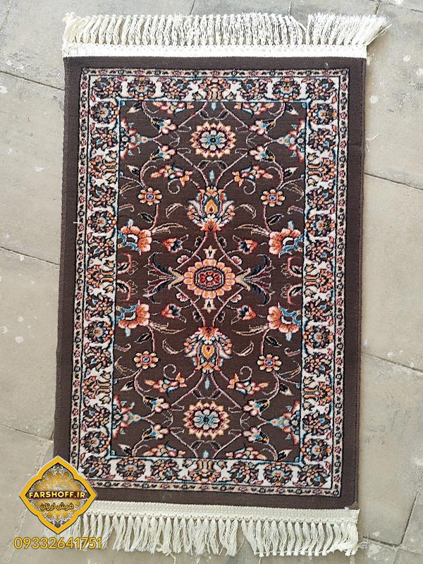 پادری قهوه ای