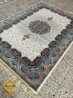 فرش هالیدی کرم