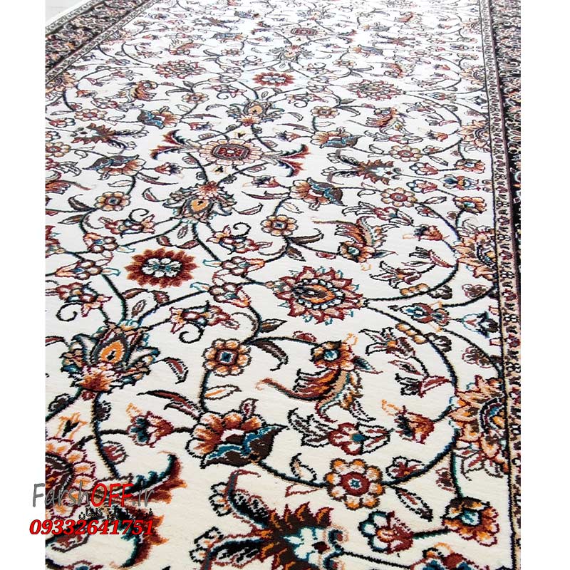 کناره فرش کرم