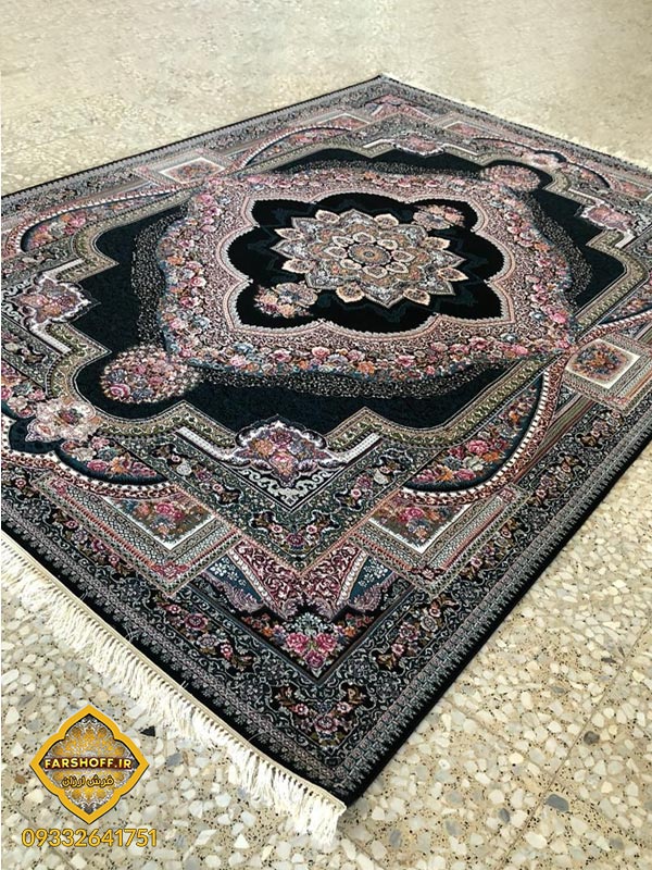 فرش دست بافت گونه سورمه ای